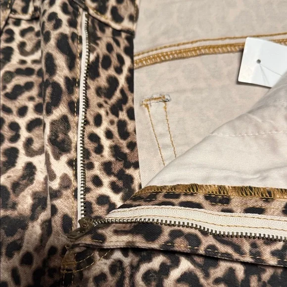 LOFT Leopard Print Wide Leg Jeans - Picture 9 of 13